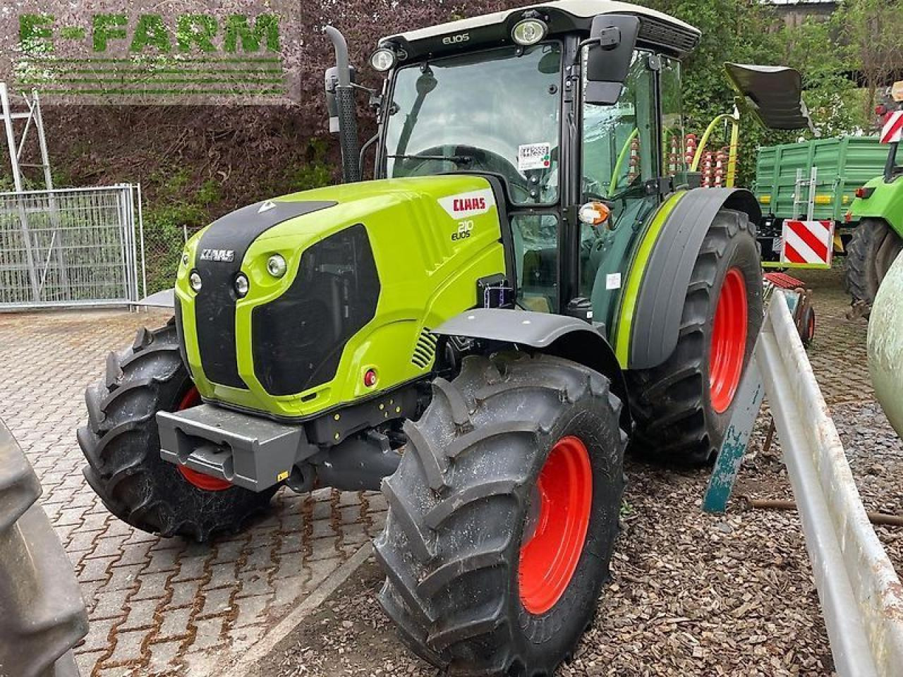 CLAAS elios 210 kabine classic - Трактор: снимка 1 CLAAS elios 210 kabine classic - Трактор: снимка 1