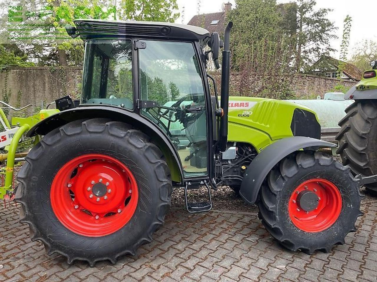 CLAAS elios 210 kabine classic - Трактор: снимка 2 CLAAS elios 210 kabine classic - Трактор: снимка 2