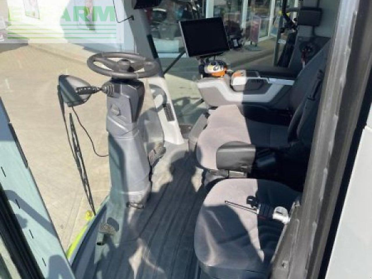 CLAAS gebr. mähdrescher lexion7500tt - Зърнокомбайн: снимка 4 CLAAS gebr. mähdrescher lexion7500tt - Зърнокомбайн: снимка 4