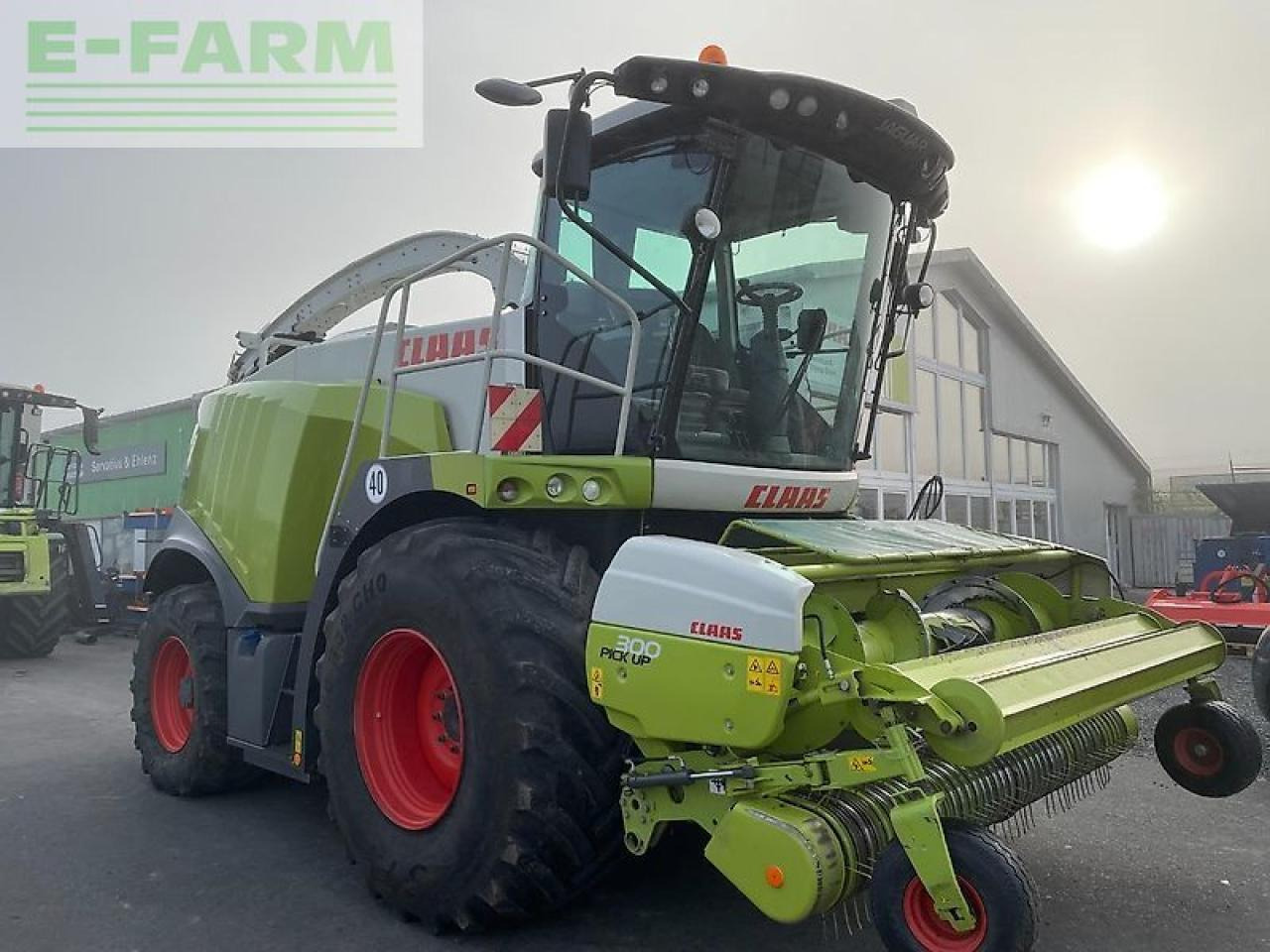 CLAAS jaguar 950 497 allrad mit pick-up - Силажокомбайн: снимка 3 CLAAS jaguar 950 497 allrad mit pick-up - Силажокомбайн: снимка 3