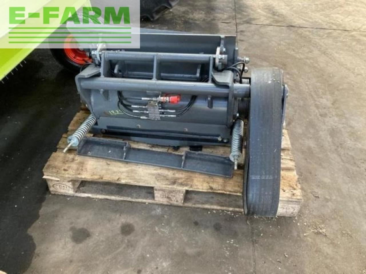 CLAAS jaguar 950 - Принадлежност за силажокомбайн: снимка 4 CLAAS jaguar 950 - Принадлежност за силажокомбайн: снимка 4