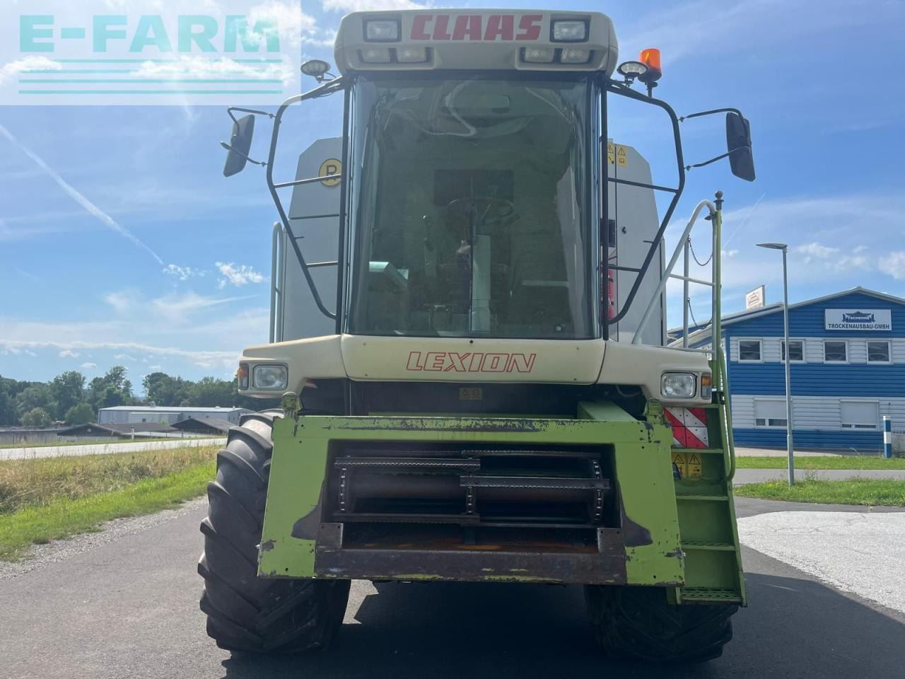 CLAAS lexion 405 - Зърнокомбайн: снимка 2 CLAAS lexion 405 - Зърнокомбайн: снимка 2