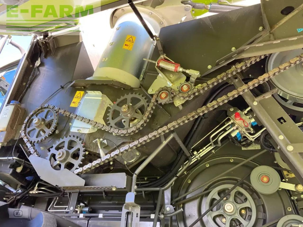 Зърнокомбайн CLAAS lexion 5400: снимка 21 Зърнокомбайн CLAAS lexion 5400: снимка 21
