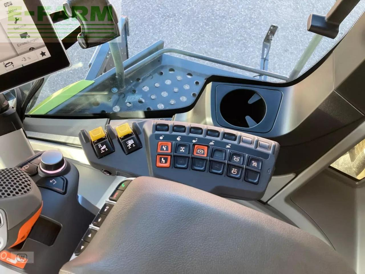 Зърнокомбайн CLAAS lexion 5400: снимка 29 Зърнокомбайн CLAAS lexion 5400: снимка 29