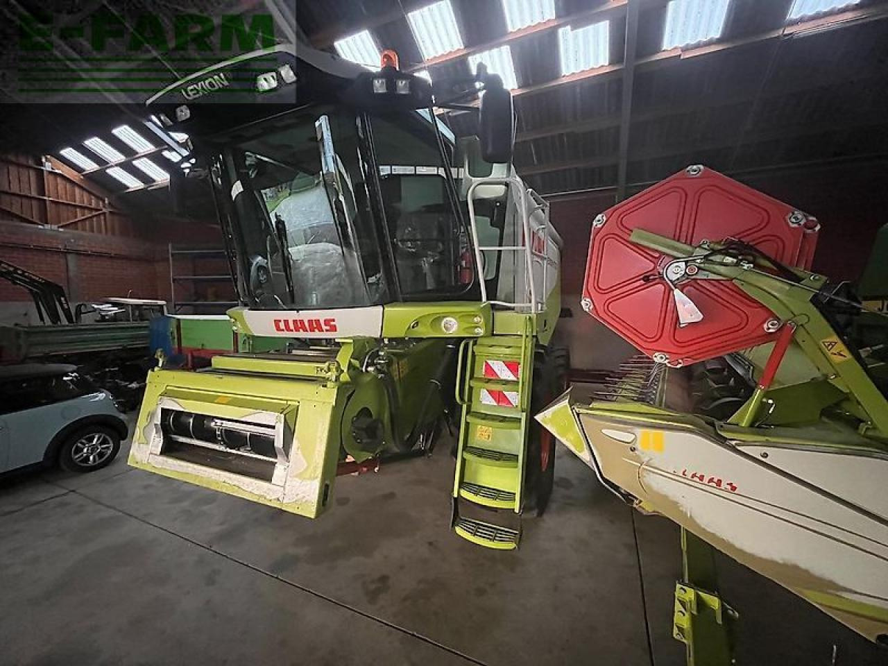 CLAAS lexion 570 c 4-trac - Зърнокомбайн: снимка 2 CLAAS lexion 570 c 4-trac - Зърнокомбайн: снимка 2
