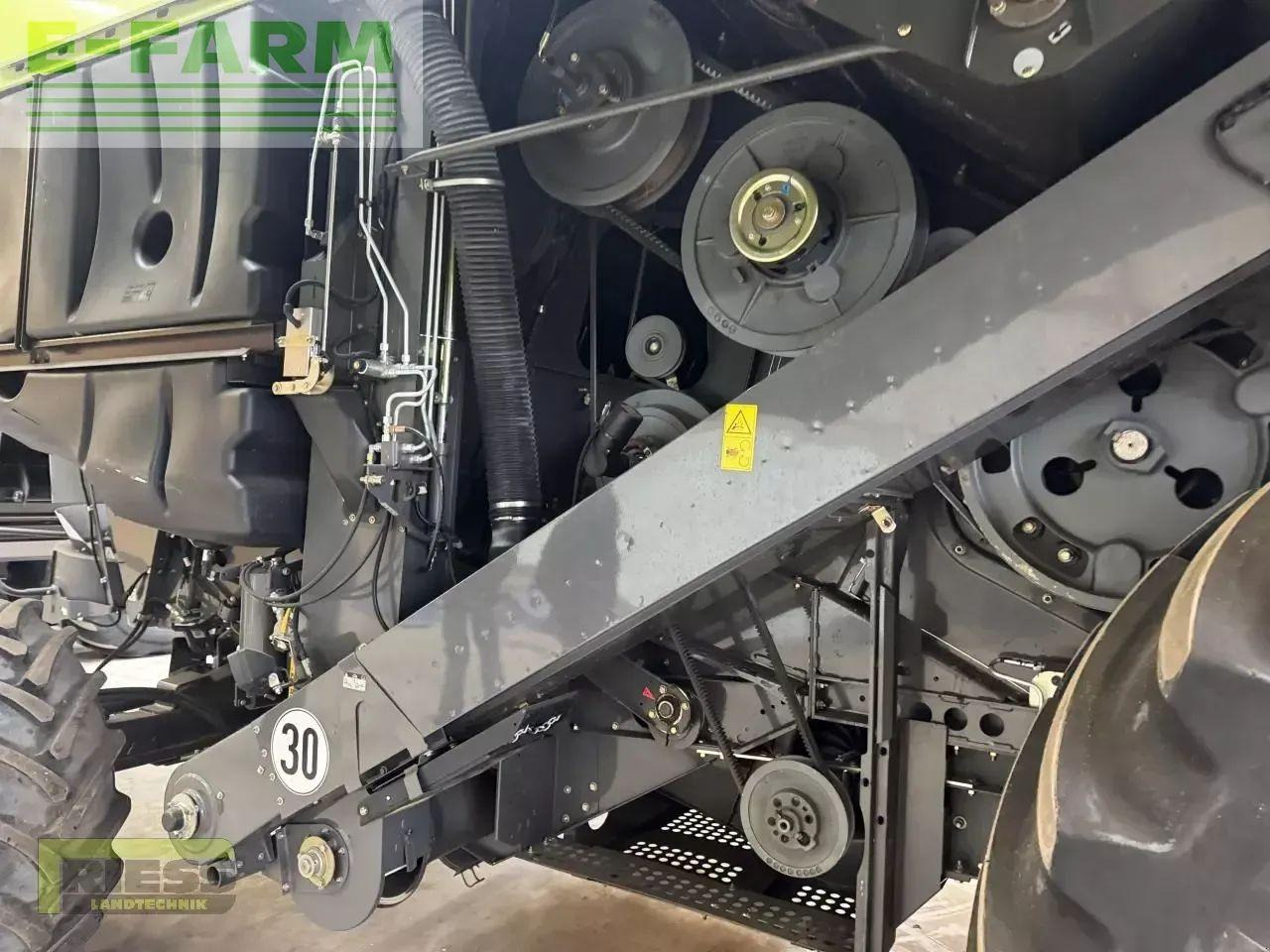 Зърнокомбайн CLAAS lexion 630 montana t4: снимка 7 Зърнокомбайн CLAAS lexion 630 montana t4: снимка 7