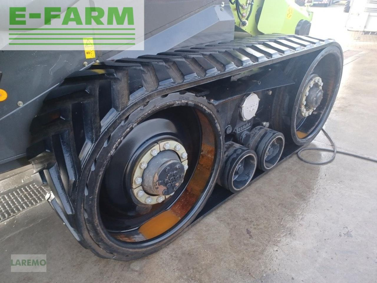 CLAAS lexion 670 tt terratrac v 900 - Зърнокомбайн: снимка 5 CLAAS lexion 670 tt terratrac v 900 - Зърнокомбайн: снимка 5