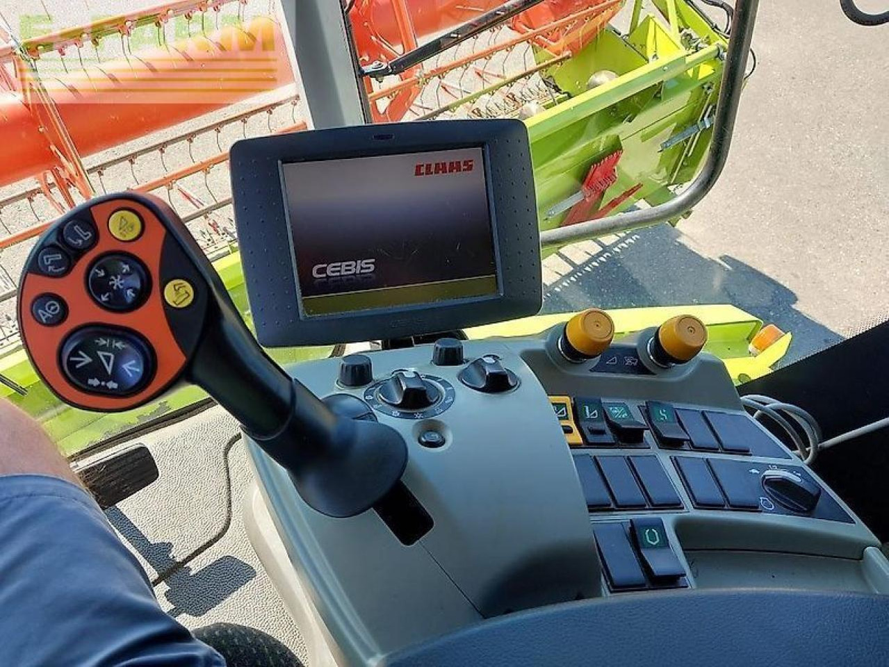 Зърнокомбайн CLAAS lexion 750: снимка 14 Зърнокомбайн CLAAS lexion 750: снимка 14