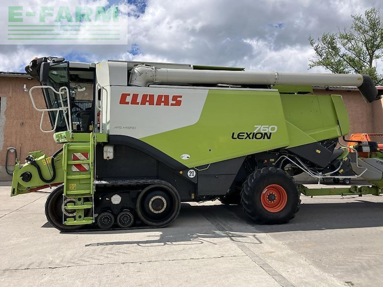 CLAAS lexion 760 tt mit vario 750 - Зърнокомбайн: снимка 4 CLAAS lexion 760 tt mit vario 750 - Зърнокомбайн: снимка 4