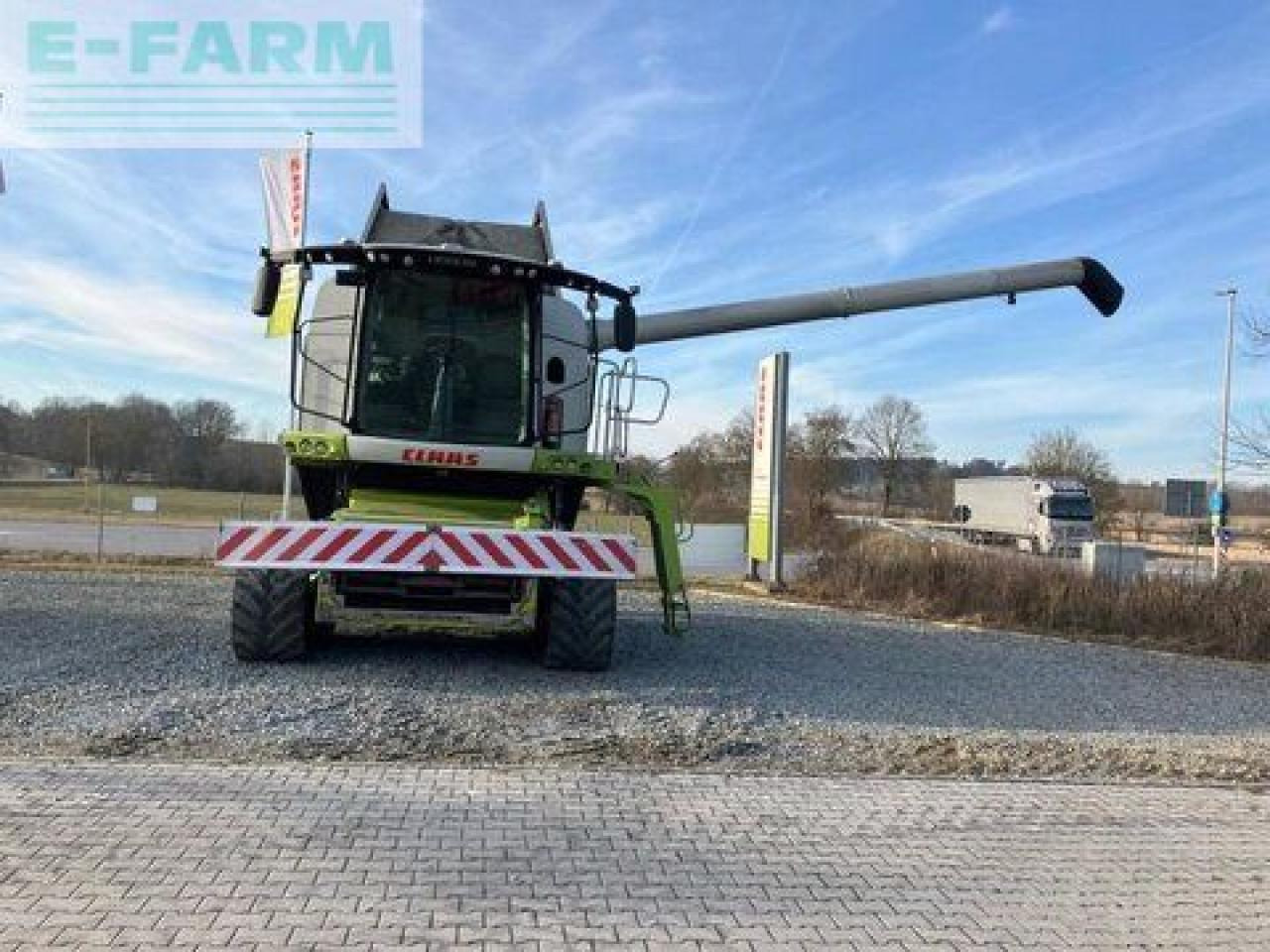 CLAAS lexion 760 tt terra trac - Зърнокомбайн: снимка 2 CLAAS lexion 760 tt terra trac - Зърнокомбайн: снимка 2
