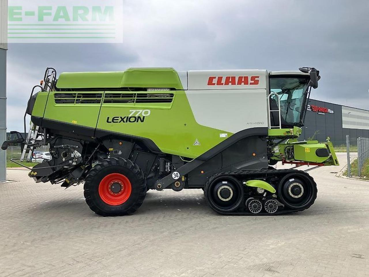 CLAAS lexion 770 tt - Зърнокомбайн: снимка 2 CLAAS lexion 770 tt - Зърнокомбайн: снимка 2
