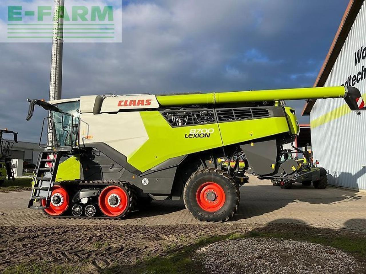 Зърнокомбайн CLAAS lexion 8700 tt: снимка 9 Зърнокомбайн CLAAS lexion 8700 tt: снимка 9
