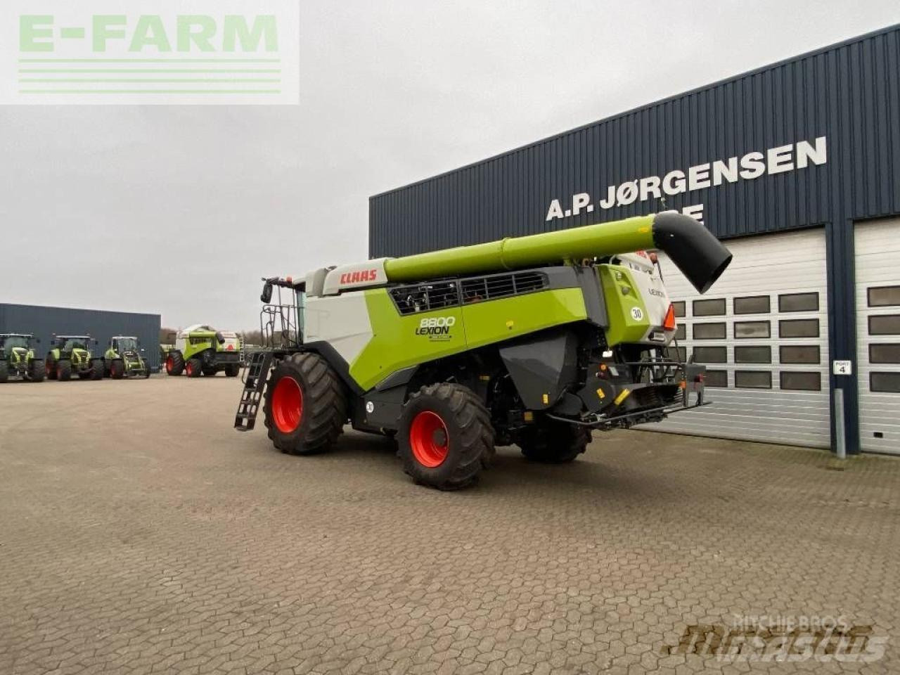 Зърнокомбайн CLAAS lexion 8800 4wd: снимка 6