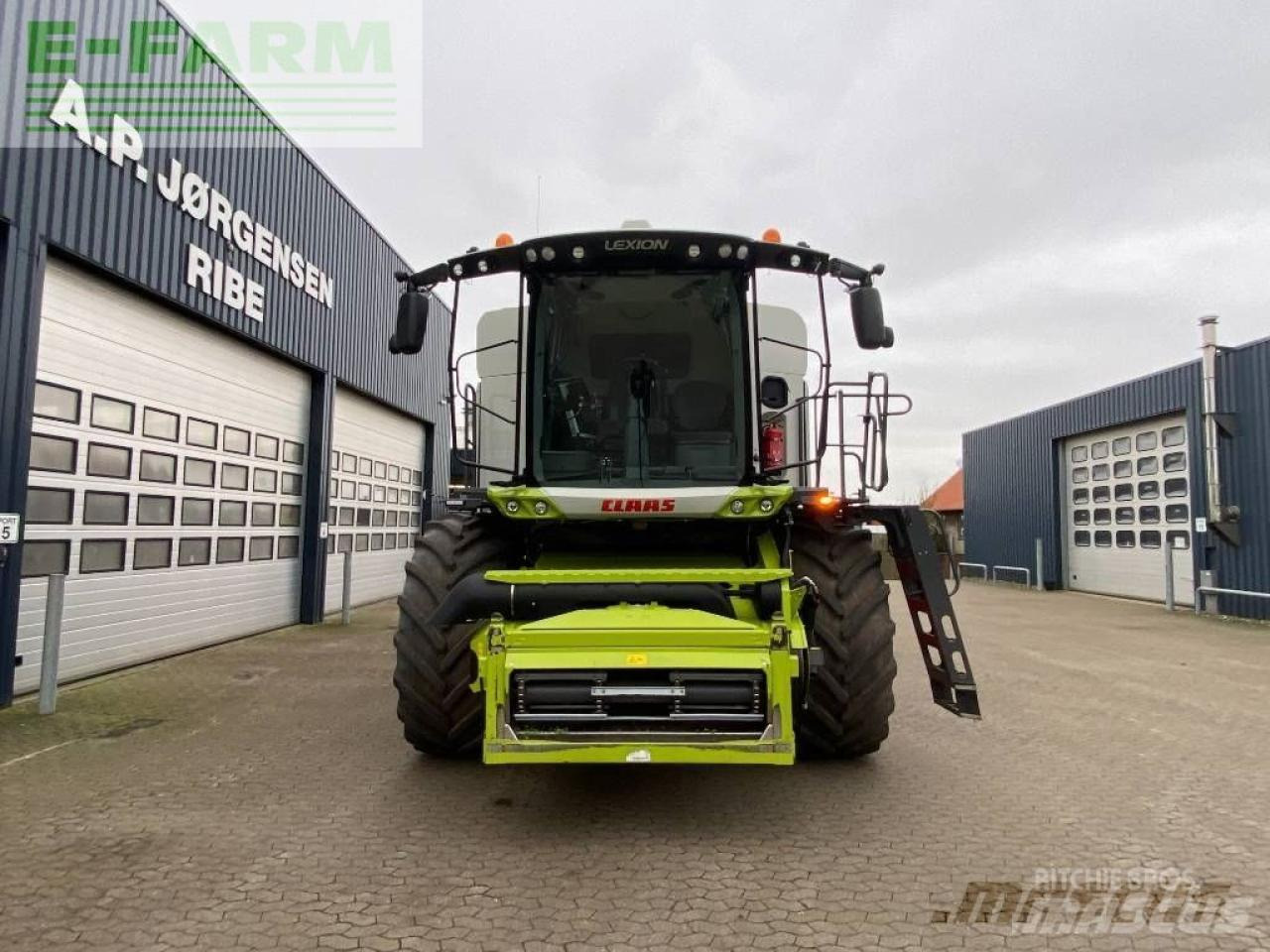 Зърнокомбайн CLAAS lexion 8800 4wd: снимка 14