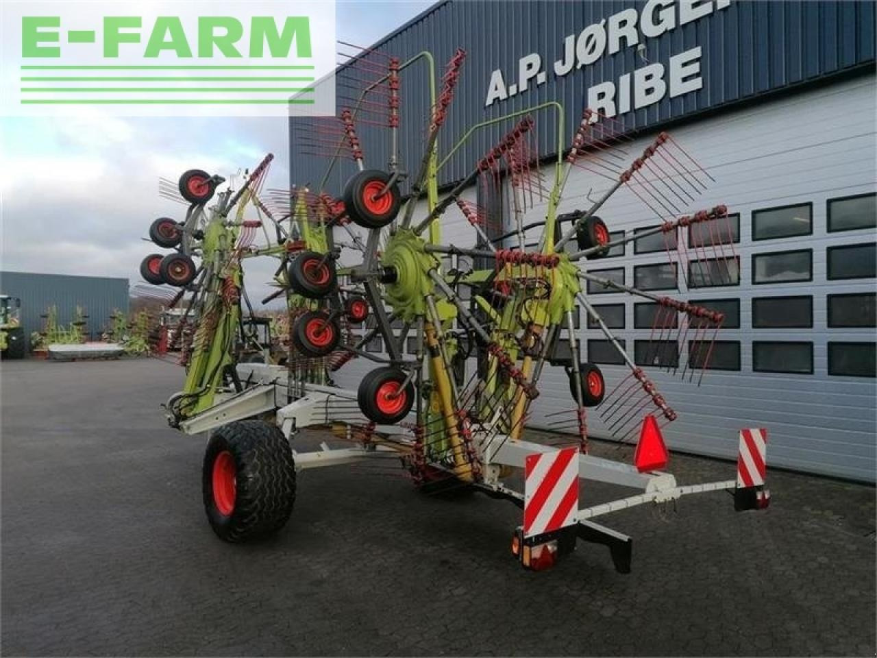 CLAAS liner 3500 rotorriver - Гребло/ Сенообръщачка: снимка 3 CLAAS liner 3500 rotorriver - Гребло/ Сенообръщачка: снимка 3