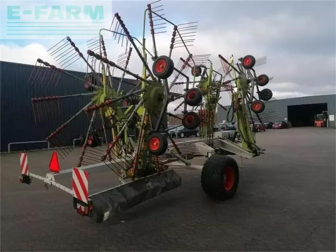 CLAAS liner 3500 rotorriver - Гребло/ Сенообръщачка: снимка 4 CLAAS liner 3500 rotorriver - Гребло/ Сенообръщачка: снимка 4