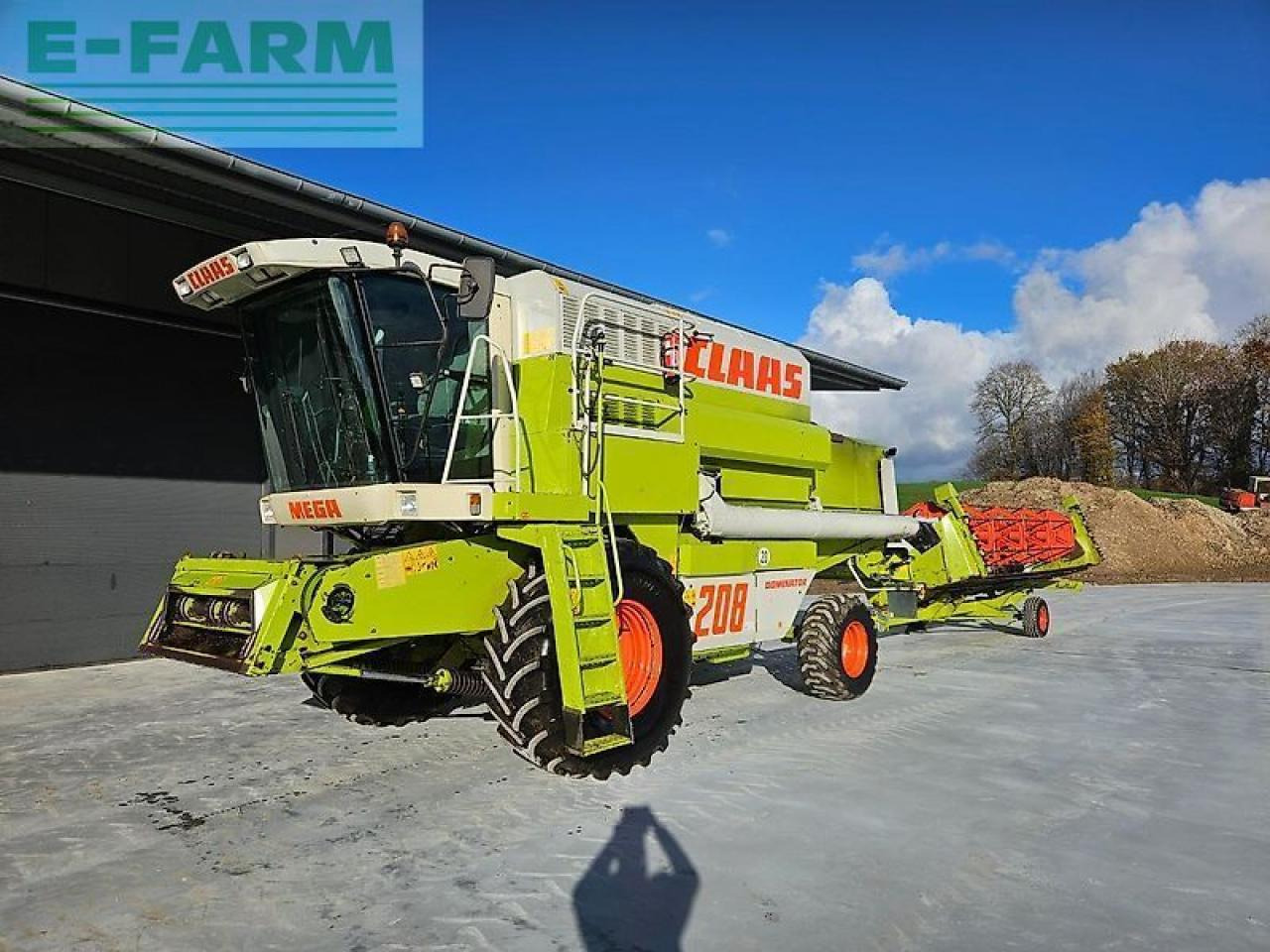 CLAAS mega 208 "gepflegte maschine" inzahlungnahme möglich - Зърнокомбайн: снимка 1 CLAAS mega 208 "gepflegte maschine" inzahlungnahme möglich - Зърнокомбайн: снимка 1