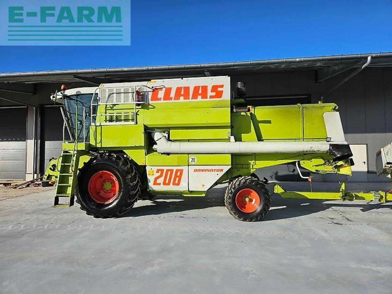 CLAAS mega 208 "gepflegte maschine" inzahlungnahme möglich - Зърнокомбайн: снимка 3 CLAAS mega 208 "gepflegte maschine" inzahlungnahme möglich - Зърнокомбайн: снимка 3