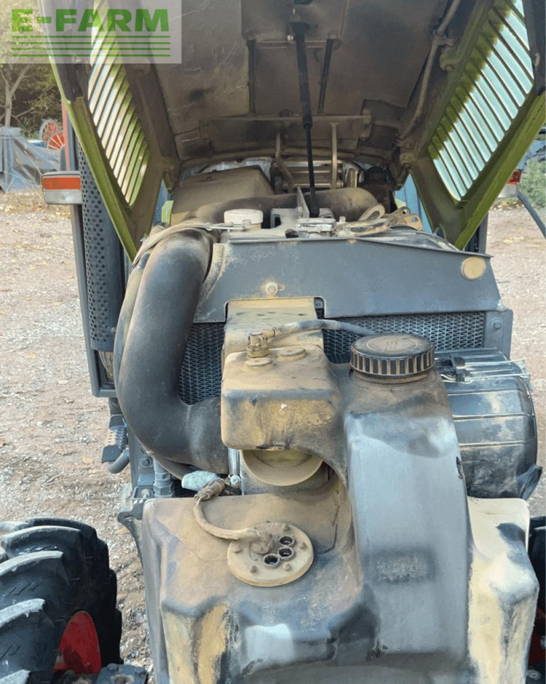 CLAAS nectis 247 vl 4 rm VL - Трактор: снимка 5 CLAAS nectis 247 vl 4 rm VL - Трактор: снимка 5