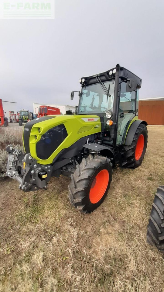 CLAAS nexos 240 l comfort - Трактор: снимка 1 CLAAS nexos 240 l comfort - Трактор: снимка 1