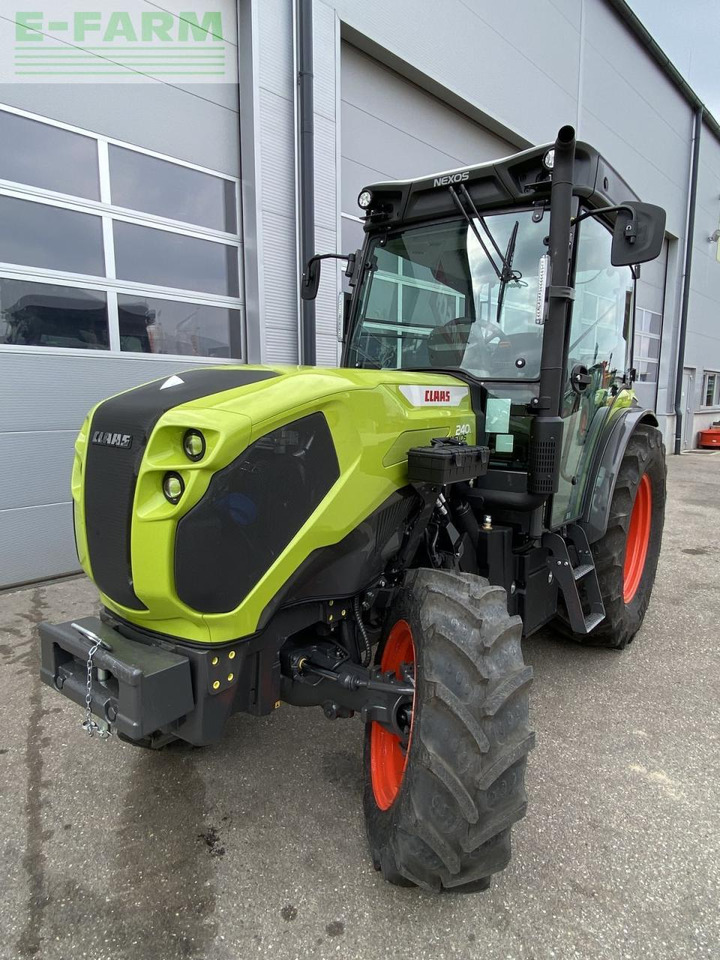 CLAAS nexos 240 l comfort - Трактор: снимка 1 CLAAS nexos 240 l comfort - Трактор: снимка 1