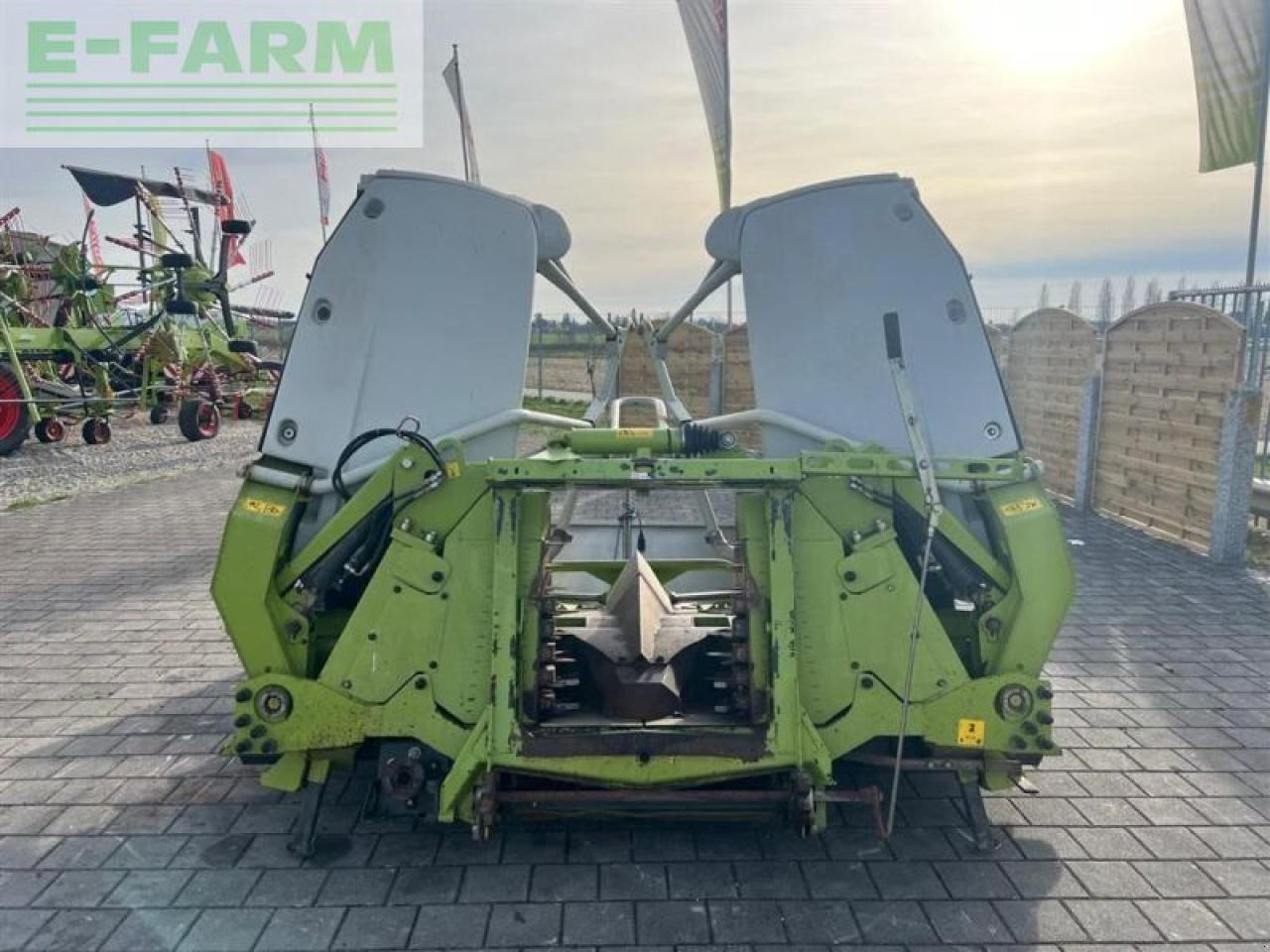 CLAAS orbis 600 - Принадлежност за силажокомбайн: снимка 2 CLAAS orbis 600 - Принадлежност за силажокомбайн: снимка 2