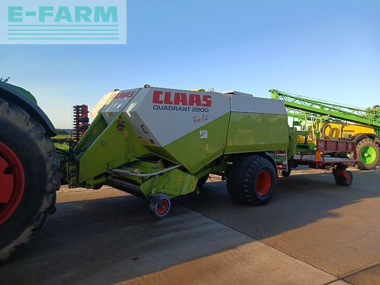 CLAAS quadrant 2200 - Сламопреса за квадратни бали: снимка 1 CLAAS quadrant 2200 - Сламопреса за квадратни бали: снимка 1