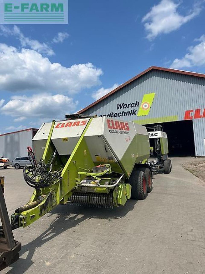 CLAAS quadrant 2200 rc - Сламопреса за квадратни бали: снимка 1 CLAAS quadrant 2200 rc - Сламопреса за квадратни бали: снимка 1