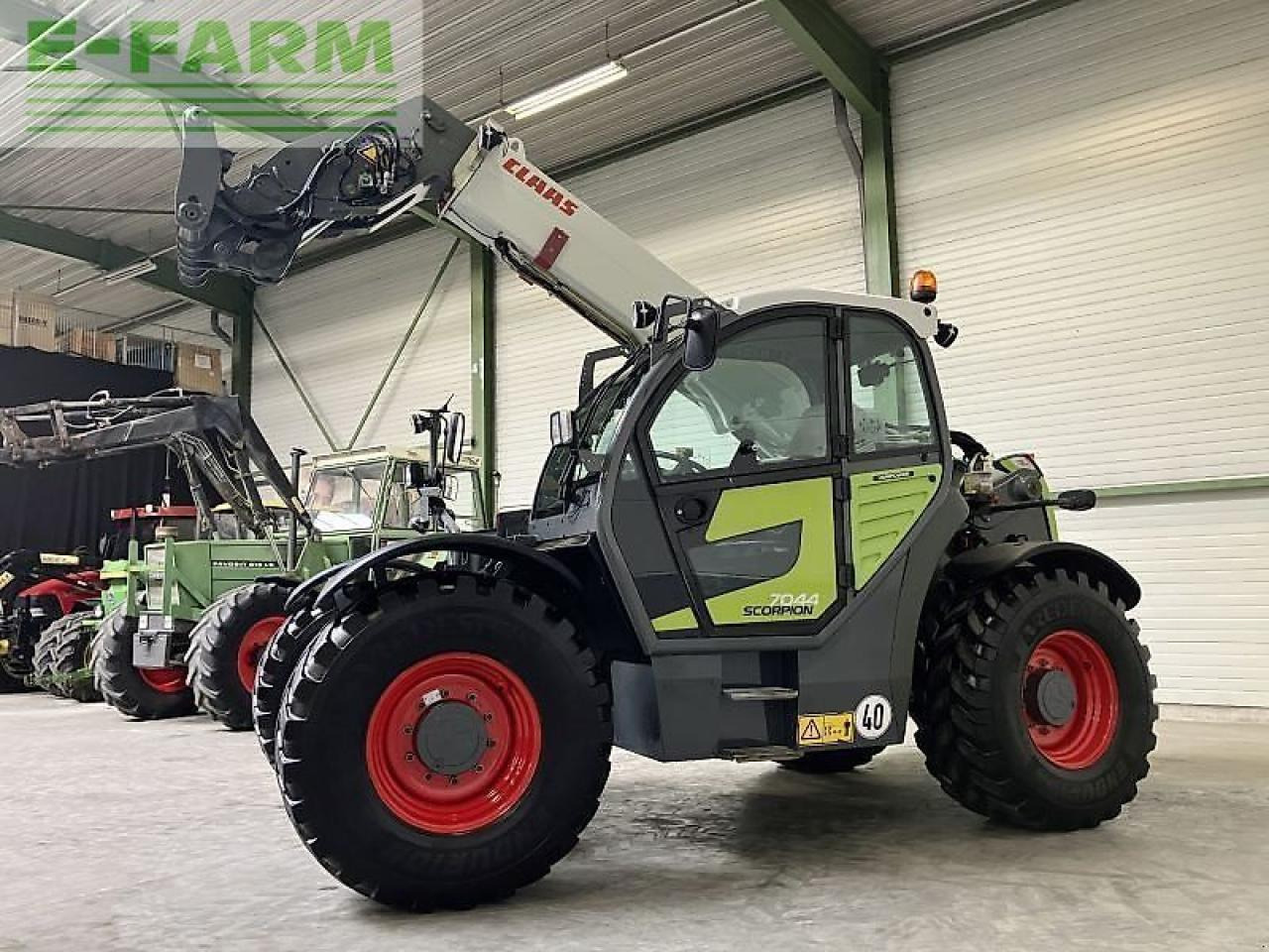 CLAAS scorpion 7044 - Телескопичен товарач: снимка 4 CLAAS scorpion 7044 - Телескопичен товарач: снимка 4