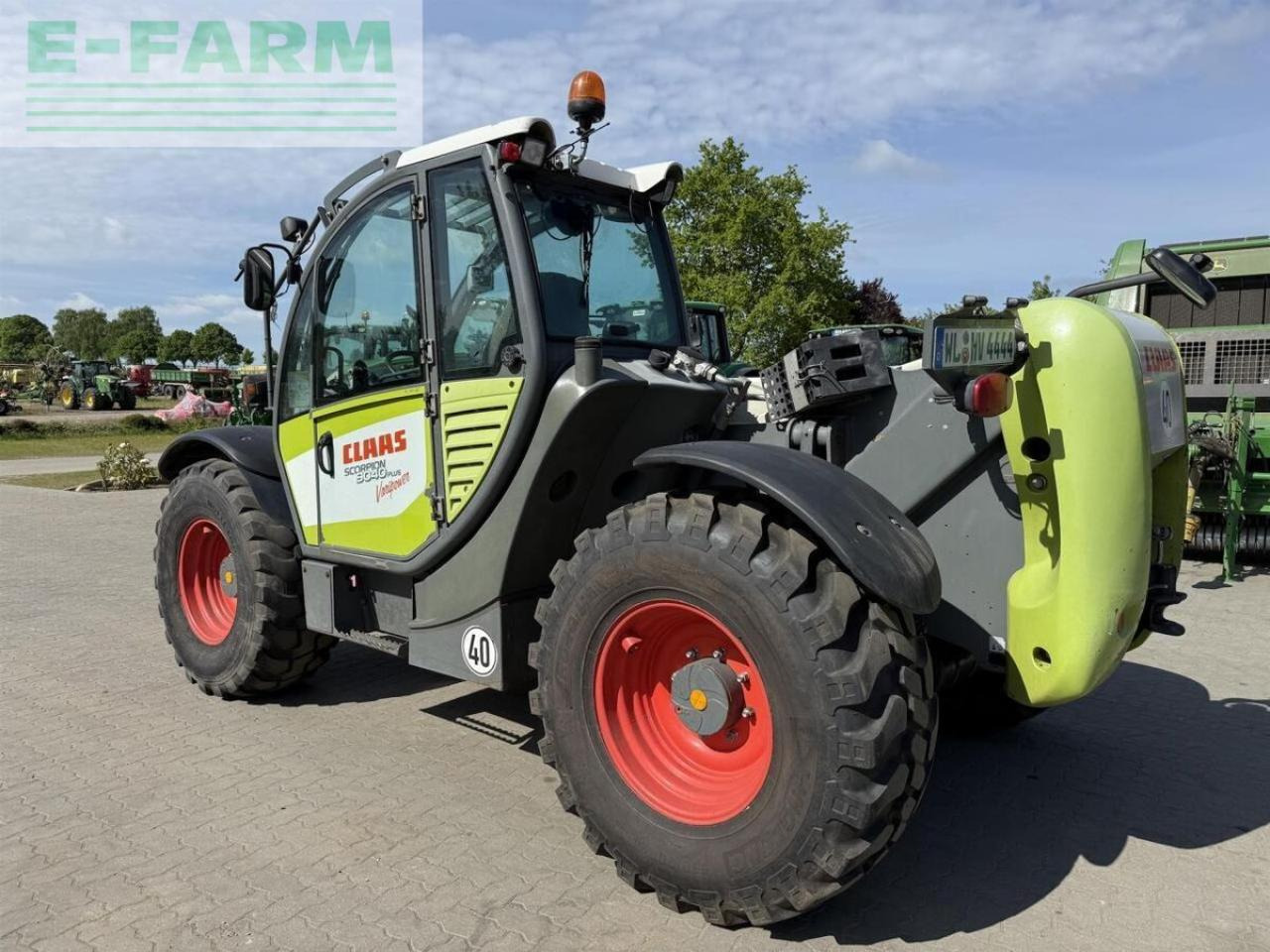 CLAAS scorpion 9040 vario plus - Телескопичен товарач: снимка 3 CLAAS scorpion 9040 vario plus - Телескопичен товарач: снимка 3