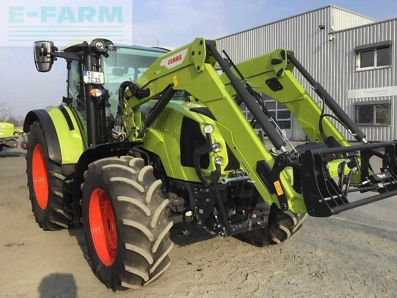 CLAAS traktor arion 470 cis+ - Трактор: снимка 1 CLAAS traktor arion 470 cis+ - Трактор: снимка 1