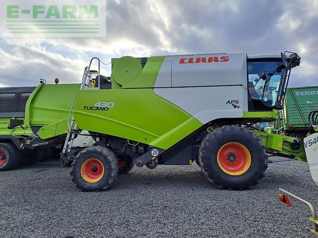 CLAAS tucano 430 - Зърнокомбайн: снимка 4 CLAAS tucano 430 - Зърнокомбайн: снимка 4