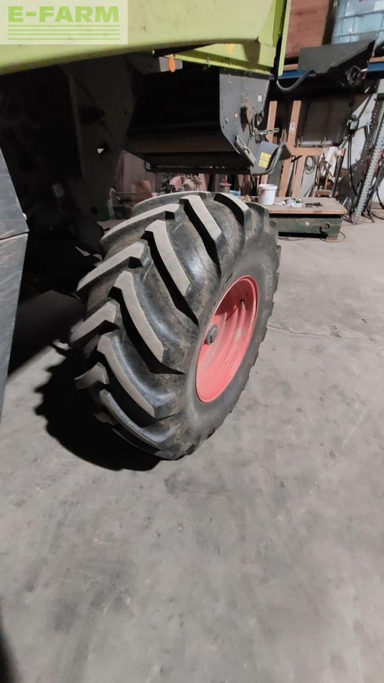 CLAAS tucano 430 - Зърнокомбайн: снимка 4 CLAAS tucano 430 - Зърнокомбайн: снимка 4