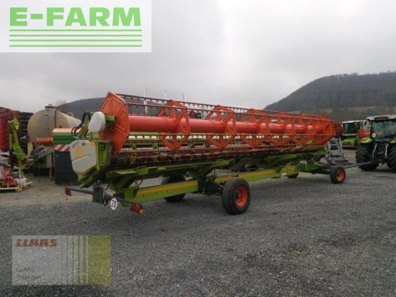 CLAAS v 900 + tw - Трактор: снимка 4 CLAAS v 900 + tw - Трактор: снимка 4