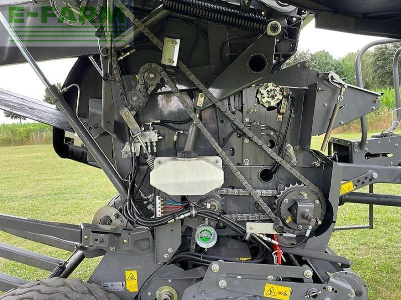 CLAAS variant 385 rc - Сламопреса за квадратни бали: снимка 4 CLAAS variant 385 rc - Сламопреса за квадратни бали: снимка 4