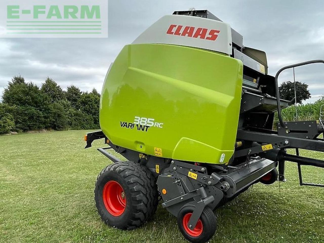 CLAAS variant 385 rc - Сламопреса за квадратни бали: снимка 3 CLAAS variant 385 rc - Сламопреса за квадратни бали: снимка 3