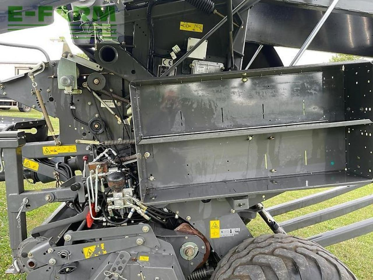 CLAAS variant 385 rc - Сламопреса за квадратни бали: снимка 5 CLAAS variant 385 rc - Сламопреса за квадратни бали: снимка 5