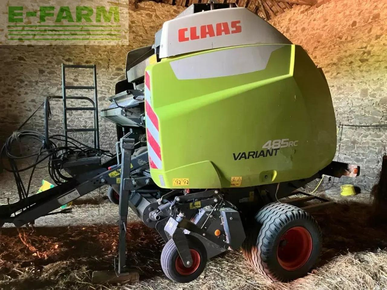 CLAAS variant 485 rc - Сламопреса за квадратни бали: снимка 1 CLAAS variant 485 rc - Сламопреса за квадратни бали: снимка 1