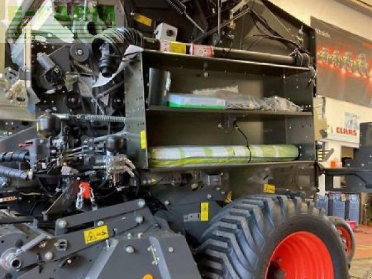 Сламопреса за квадратни бали CLAAS variant 585 rc pro: снимка 7