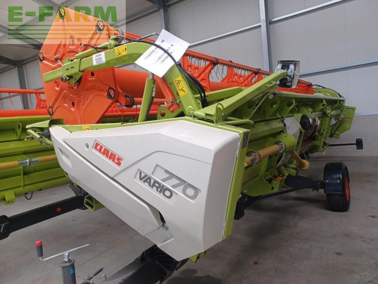 CLAAS vario schneidwerk v 770 - Принадлежност за силажокомбайн: снимка 2 CLAAS vario schneidwerk v 770 - Принадлежност за силажокомбайн: снимка 2