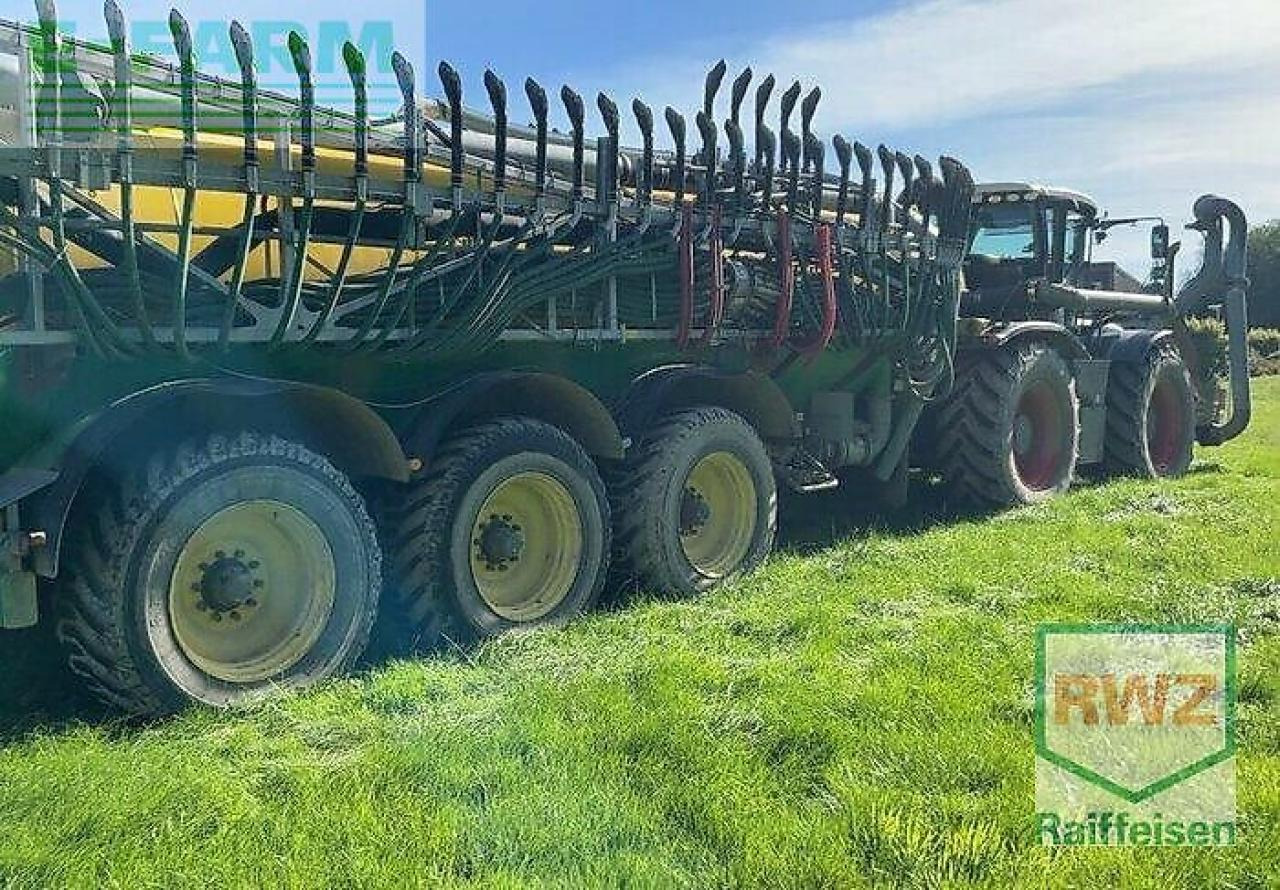 CLAAS xerion 3800 trac TRAC - Трактор: снимка 4 CLAAS xerion 3800 trac TRAC - Трактор: снимка 4