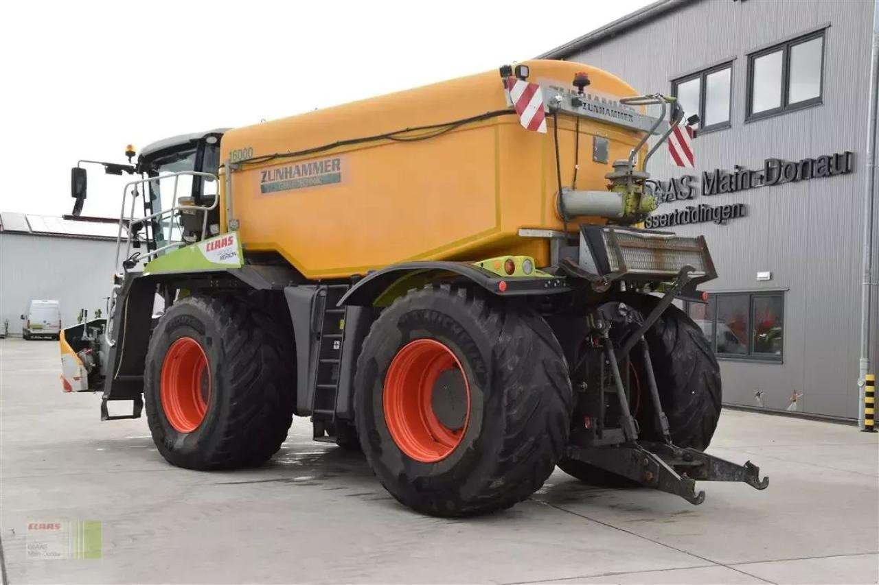 CLAAS xerion 4000 saddle trac SADDLE TRAC - Самоходна пръскачка: снимка 5 CLAAS xerion 4000 saddle trac SADDLE TRAC - Самоходна пръскачка: снимка 5