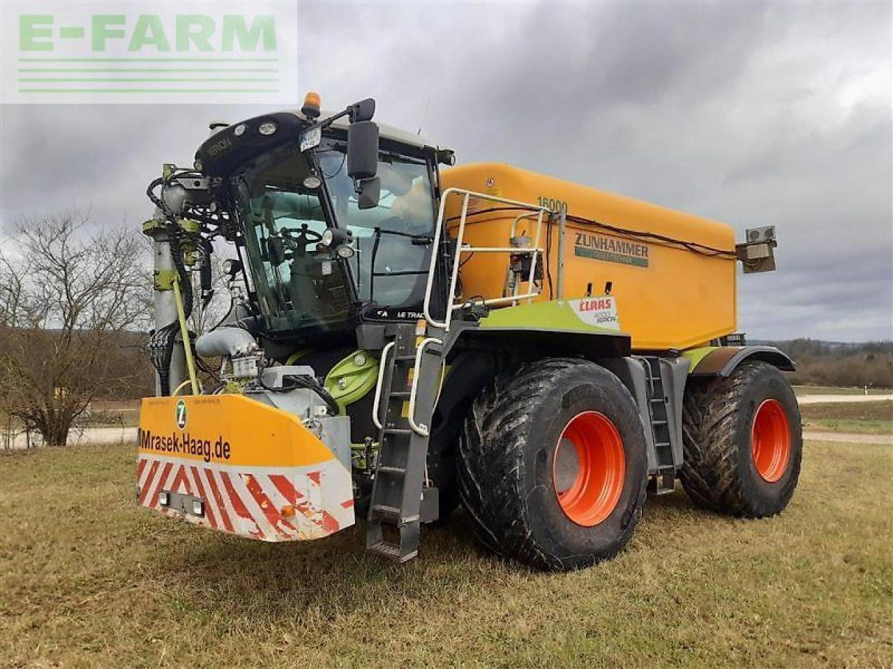 CLAAS xerion 4000 saddle trac SADDLE TRAC - Самоходна пръскачка: снимка 2 CLAAS xerion 4000 saddle trac SADDLE TRAC - Самоходна пръскачка: снимка 2