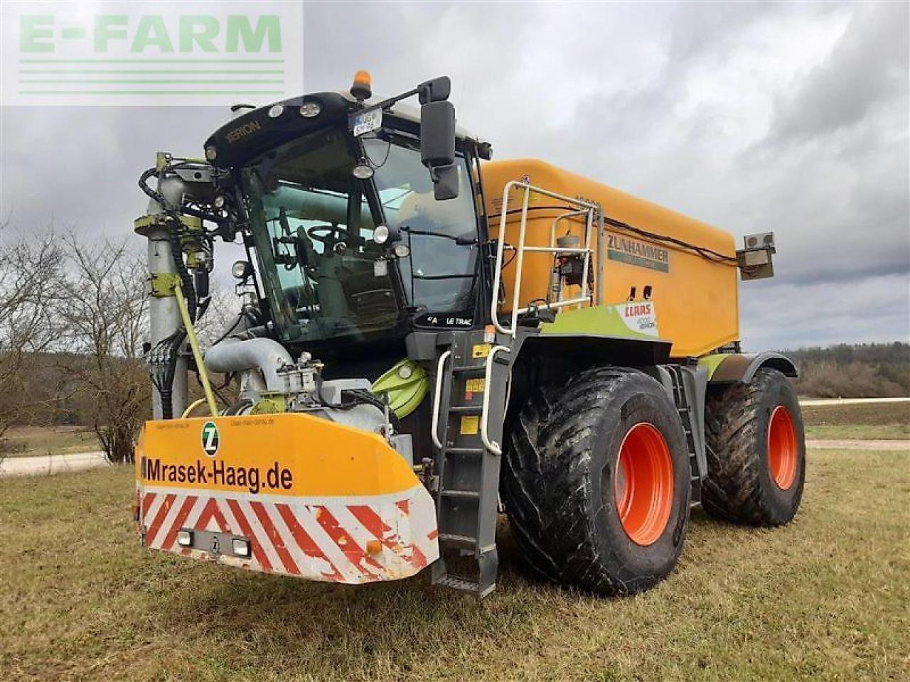CLAAS xerion 4000 saddle trac SADDLE TRAC - Самоходна пръскачка: снимка 1 CLAAS xerion 4000 saddle trac SADDLE TRAC - Самоходна пръскачка: снимка 1