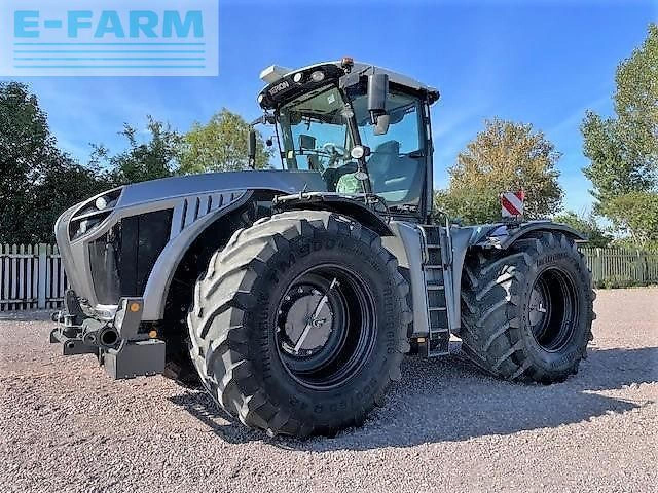 CLAAS xerion 4000 trac vc TRAC VC - Трактор: снимка 1 CLAAS xerion 4000 trac vc TRAC VC - Трактор: снимка 1