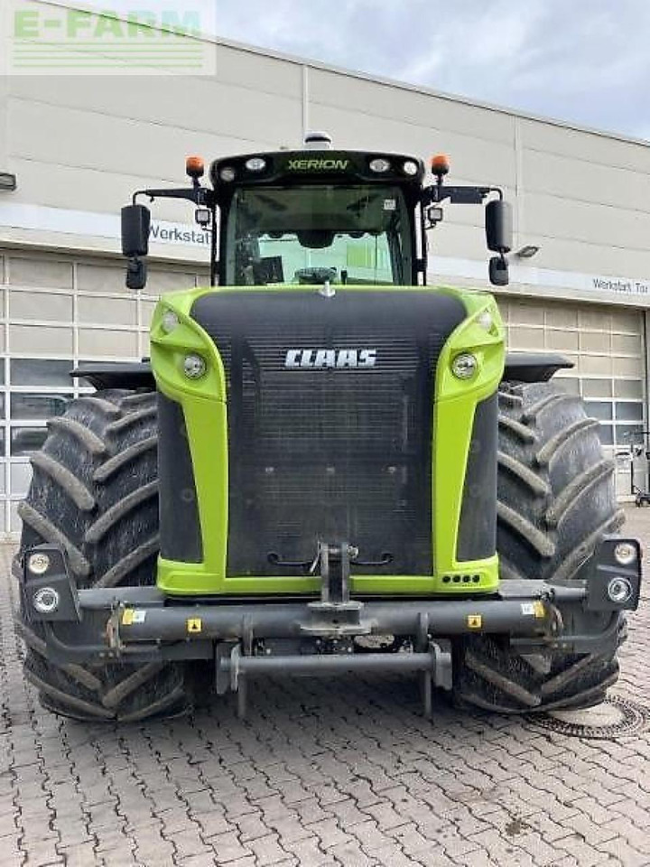 CLAAS xerion 5000 trac - Трактор: снимка 2 CLAAS xerion 5000 trac - Трактор: снимка 2