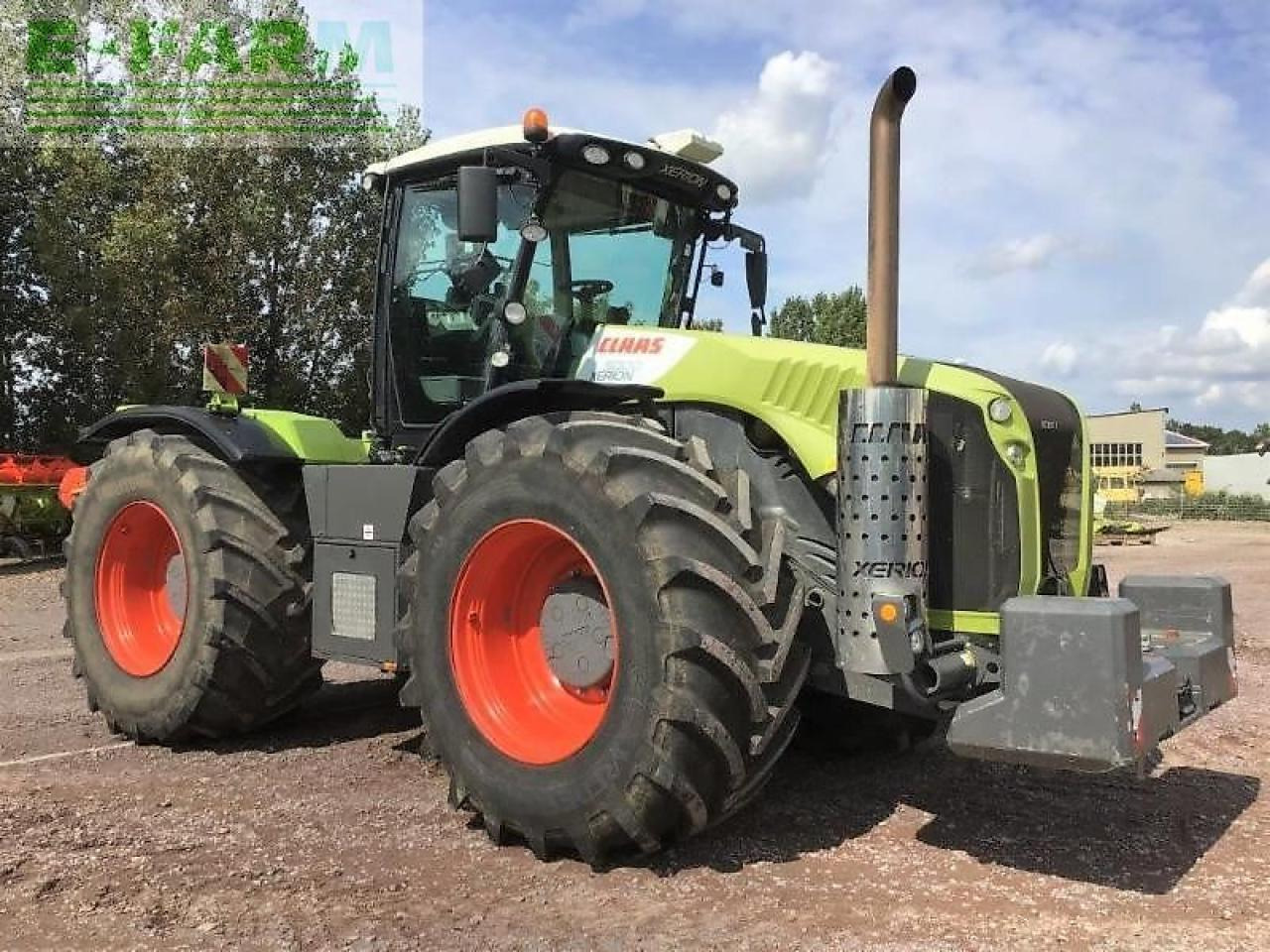 CLAAS xerion 5000 trac TRAC - Трактор: снимка 3 CLAAS xerion 5000 trac TRAC - Трактор: снимка 3