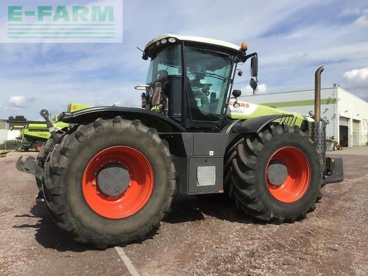 CLAAS xerion 5000 trac TRAC - Трактор: снимка 4 CLAAS xerion 5000 trac TRAC - Трактор: снимка 4