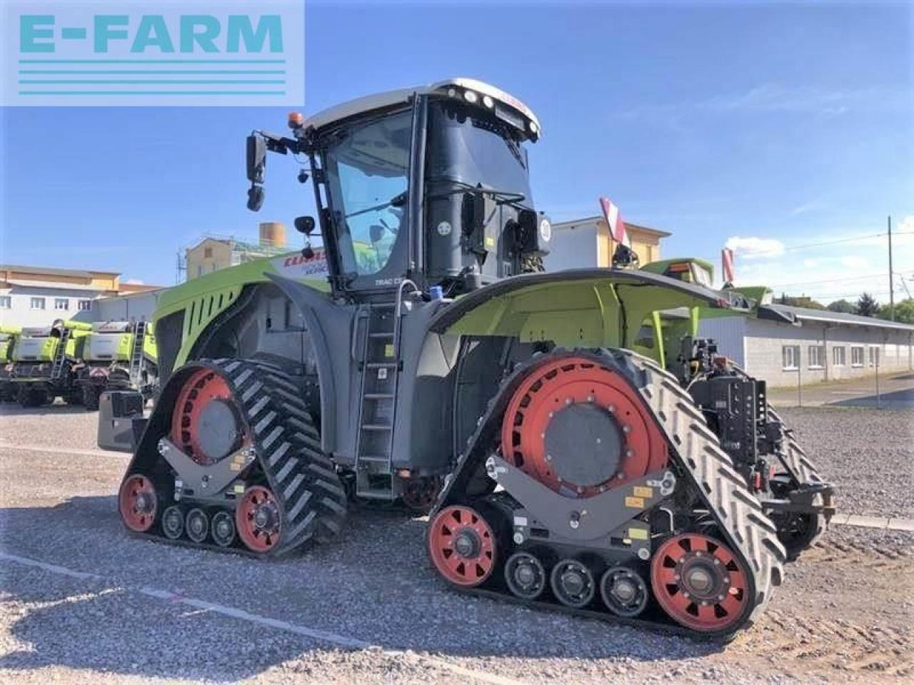 CLAAS xerion 5000 trac ts TRAC VC - Трактор: снимка 3 CLAAS xerion 5000 trac ts TRAC VC - Трактор: снимка 3