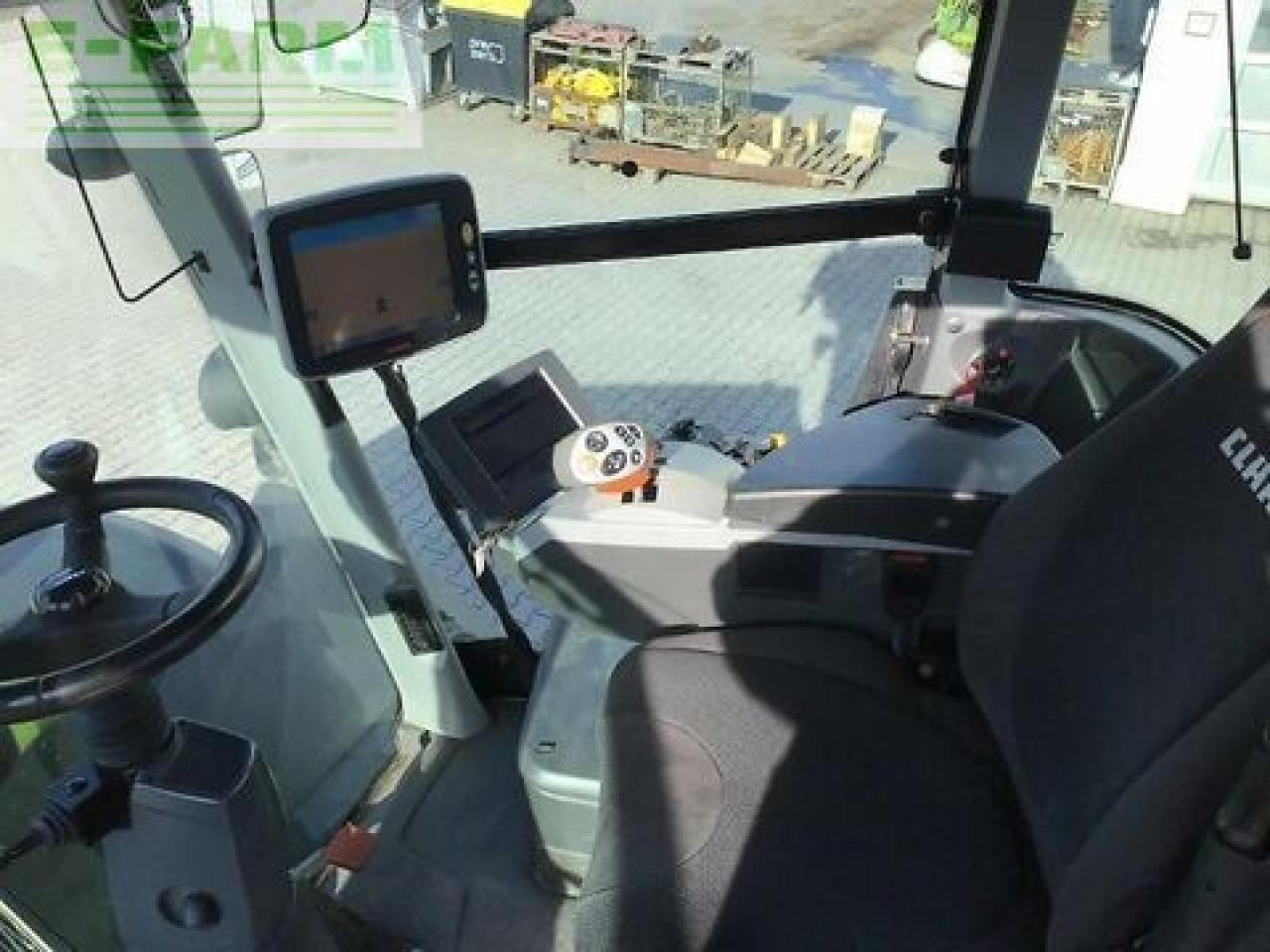 Трактор CLAAS xerion 5000 trac vc TRAC VC: снимка 8